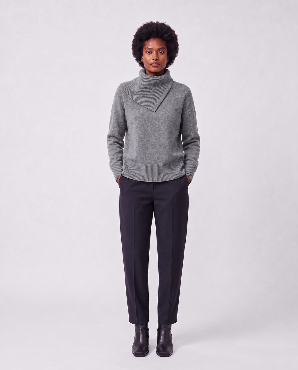 Evelyn | Elegant cowl neck sweater